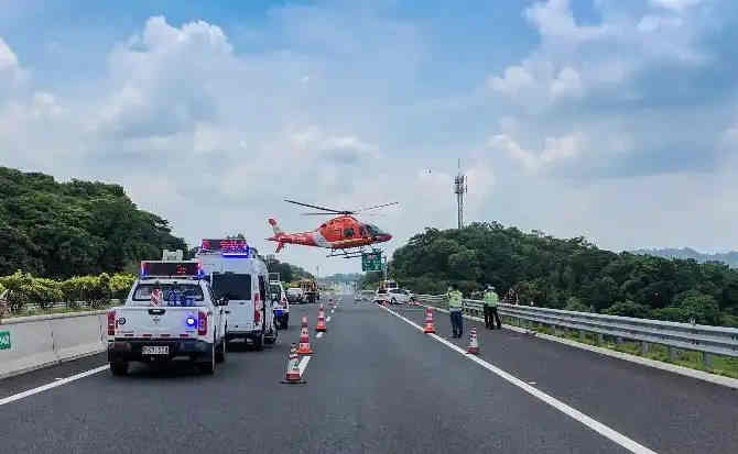 宾阳高速公路汽车救援案例
